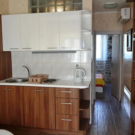 Lanterna Apartments Kotor Zimmer foto