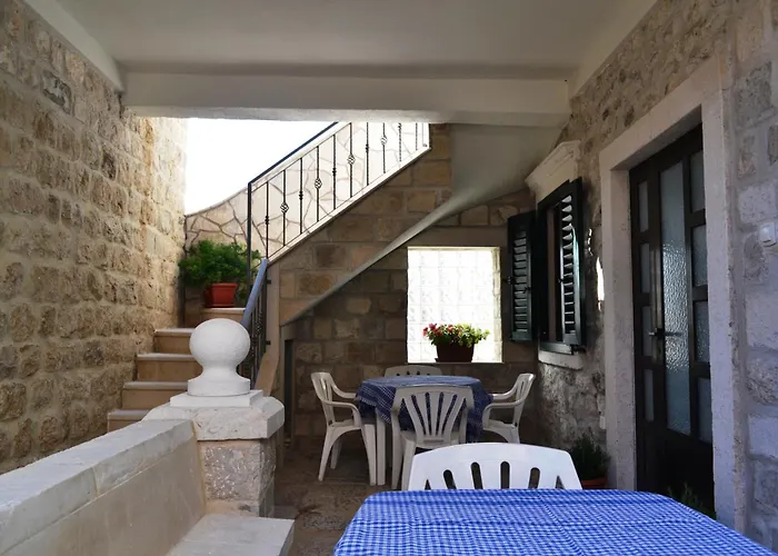 Lanterna Apartments