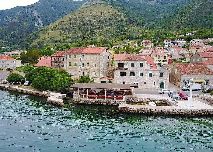 Lanterna Apartments