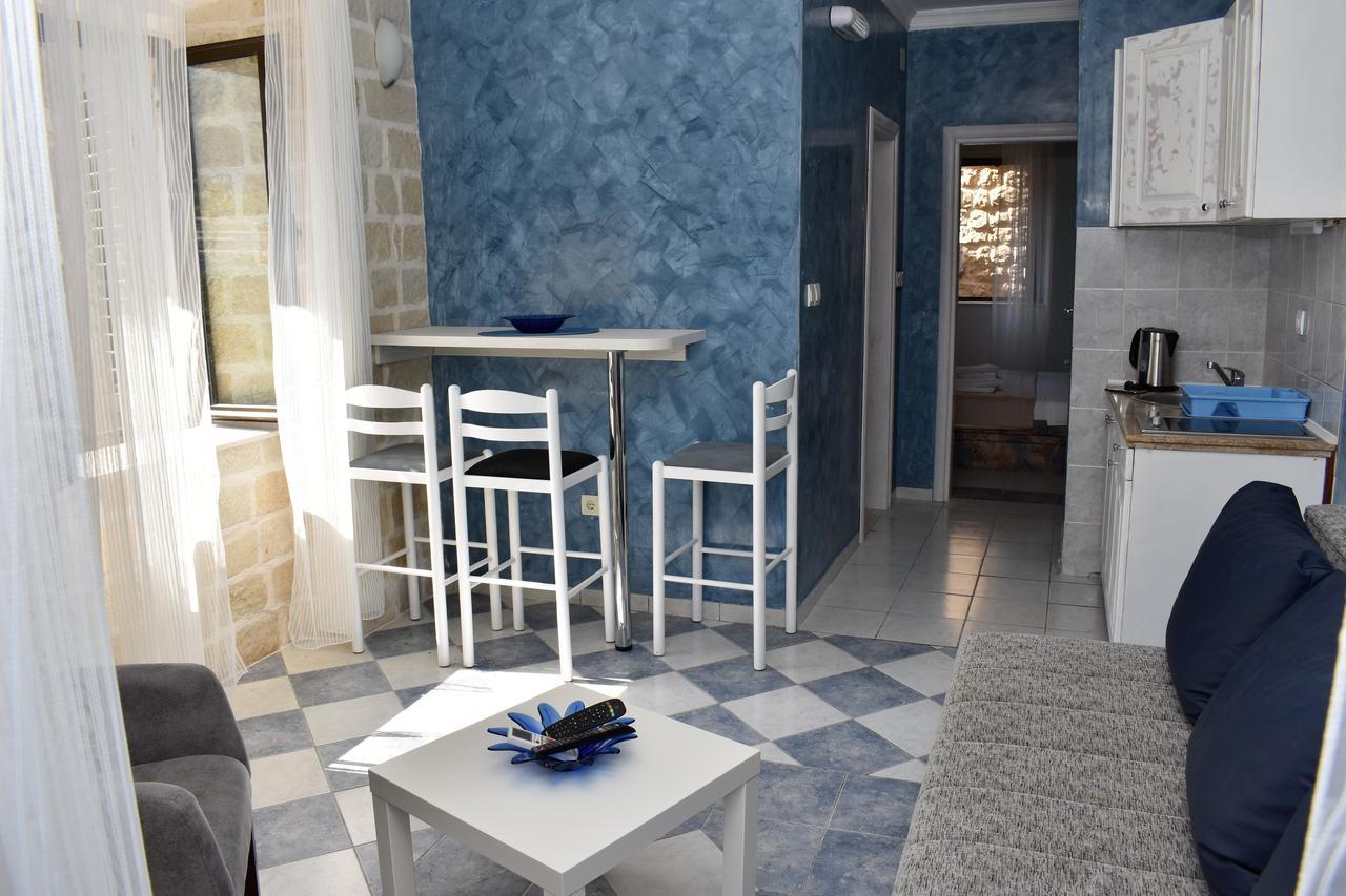 Lanterna Apartment *